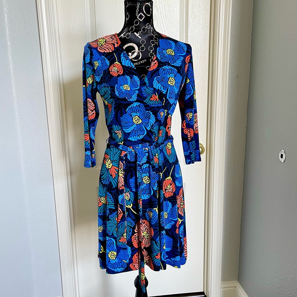 Neiman Marcus LEOTA faux wrap 3/4 sleeve flower print dress